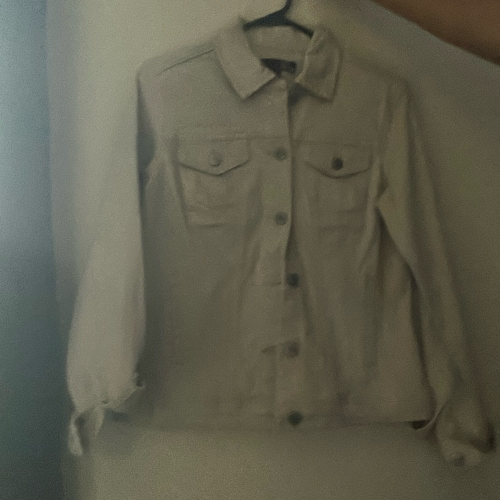 This a kaki denim jacket
